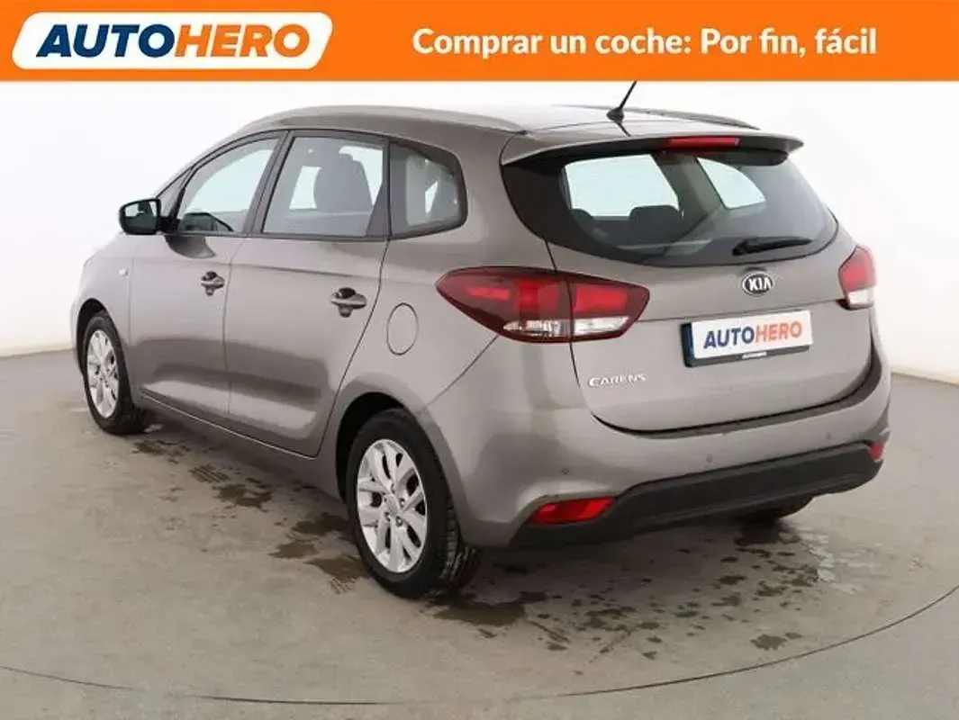 Usado Kia Carens 136 CV (100 kW) 2018 Gris Monovolumen