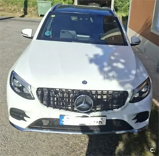 Usado Mercedes GLC250 AMG line 204 CV (150 kW) 2015 Blanco SUV