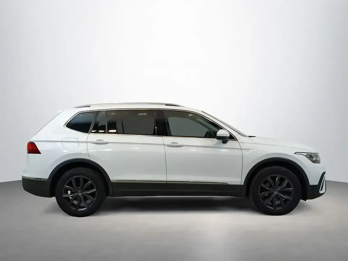 Usado VW Tiguan Life 151 CV (111 kW) 2023 Blanco SUV