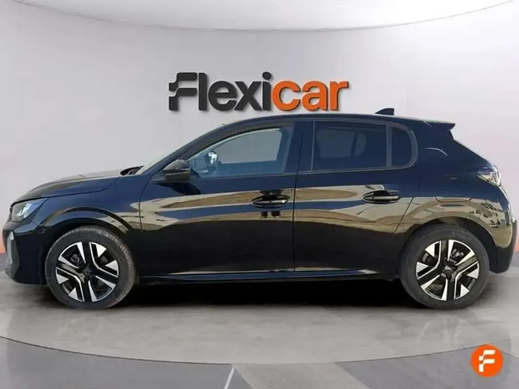 Usado Peugeot 208 Allure 101 CV (74 kW) 2025 Negro Utilitario