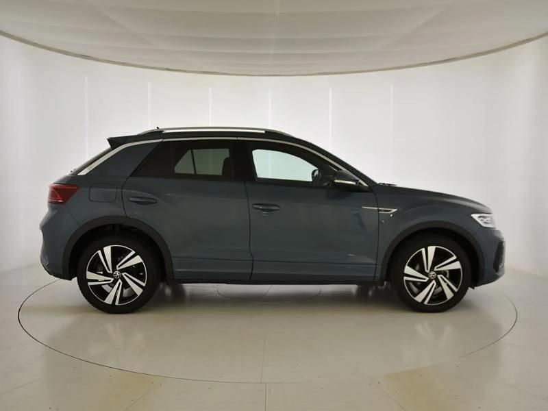 Usado VW T-Roc R-line 150 CV (110 kW) 2024 Gris/plata SUV