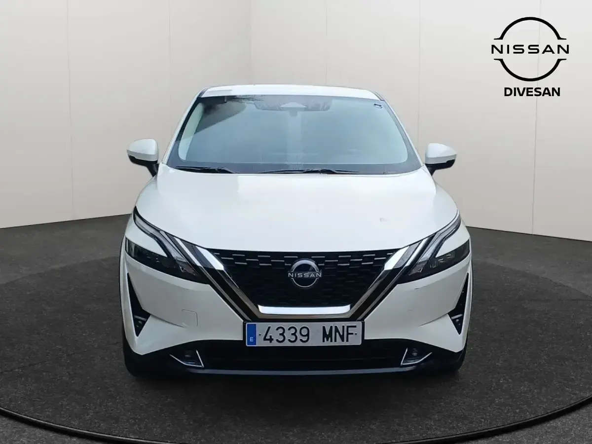 Begagnad Nissan Qashqai N-Connecta 158 HK (116 kW) 2024 Vit SUV