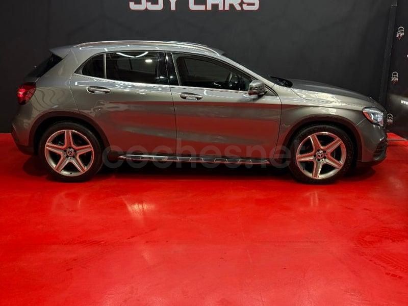 Usado Mercedes GLA180 122 CV (89 kW) 2019 Gris / plata SUV