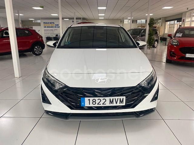 Blanco Usado 2024 Hyundai i20 Berlina | 18.900 € (Precio justo) - Imagen 1/4