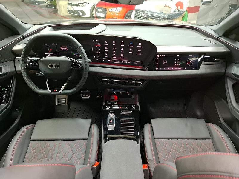 Usado Audi e-tron S-Line 284 kW (387 CV) 2025 Negro mito metalizado SUV