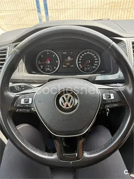 Usado VW Multivan 198 CV (145 kW) 2019 Marrón Monovolumen