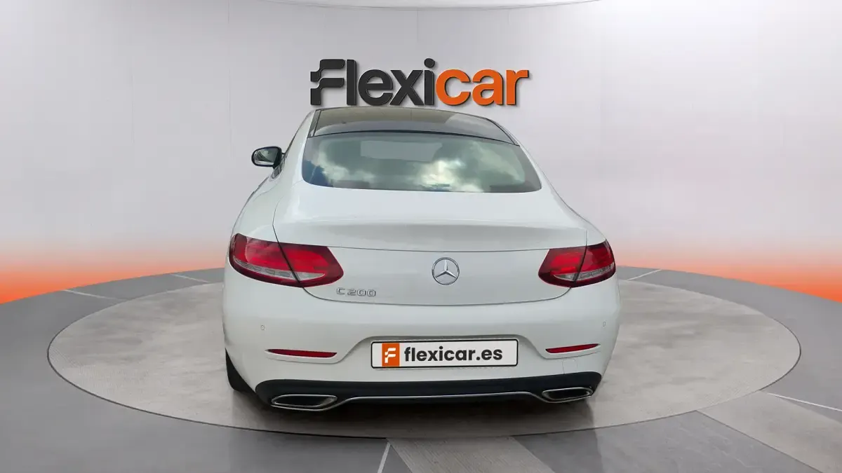 Usado Mercedes 200 184 CV (135 kW) 2018 Blanco Coupe