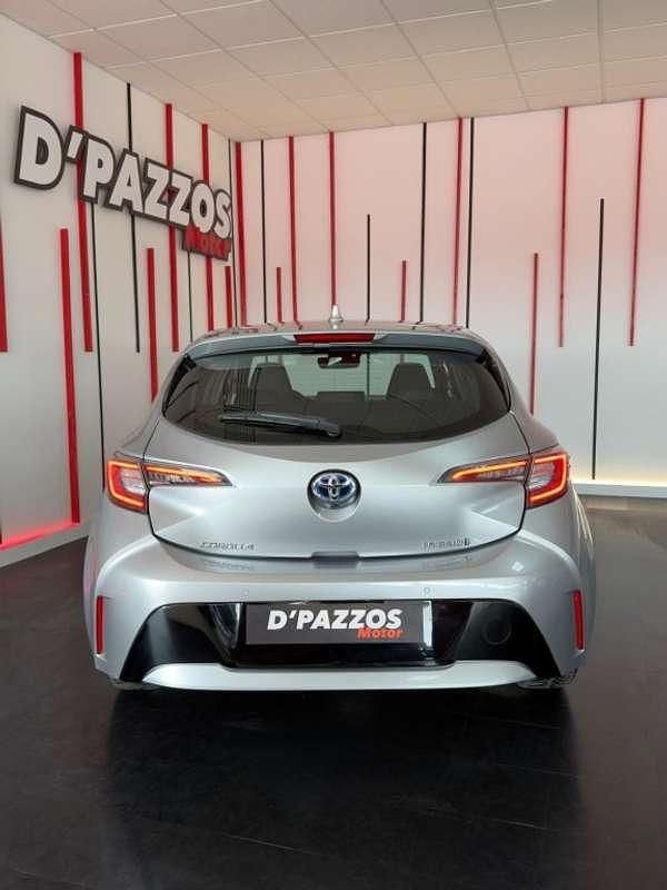 Usado Toyota Corolla Business Edition 122 CV (89 kW) 2022 Gris Utilitario