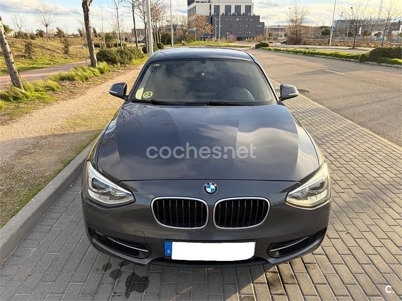 Używany BMW 118 Sport Line 143 KM (105 kW) 2012 Szary Hatchback