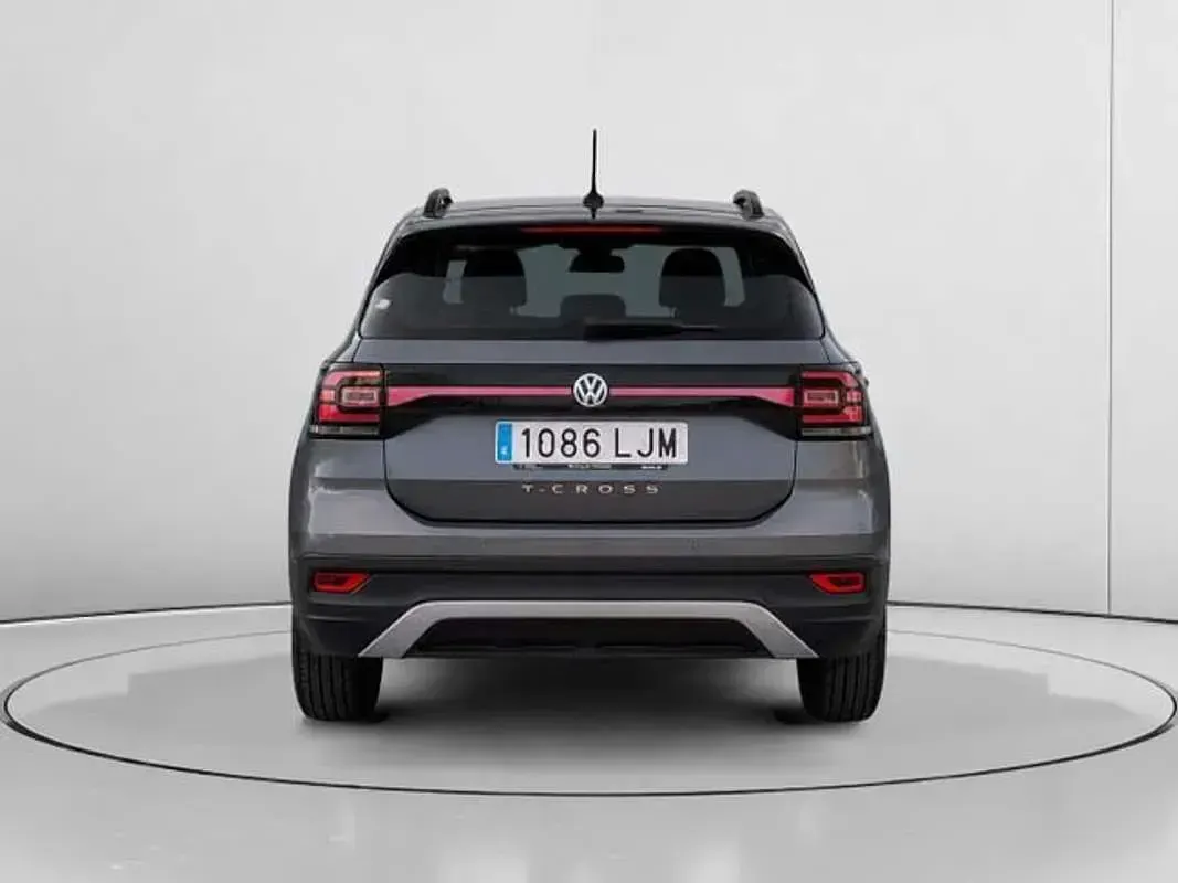 Usado VW T-Cross Advance 116 CV (85 kW) 2020 Gris SUV