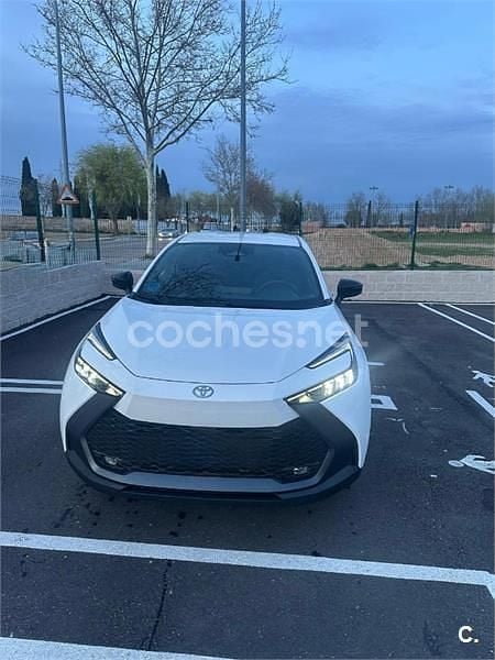 Usado Toyota C-HR Advance 140 CV (102 kW) 2025 Blanco SUV