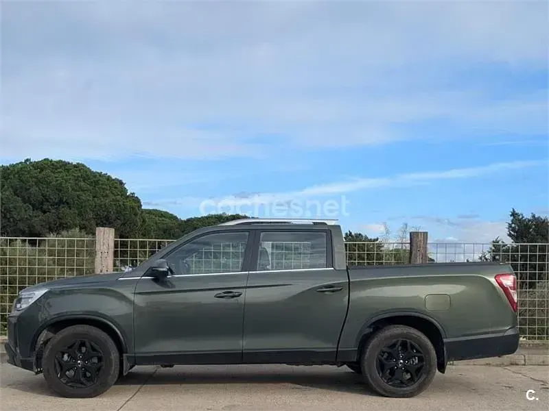 Usado SsangYong Musso Limited 202 CV (148 kW) 2024 Verde Pickup/Camioneta