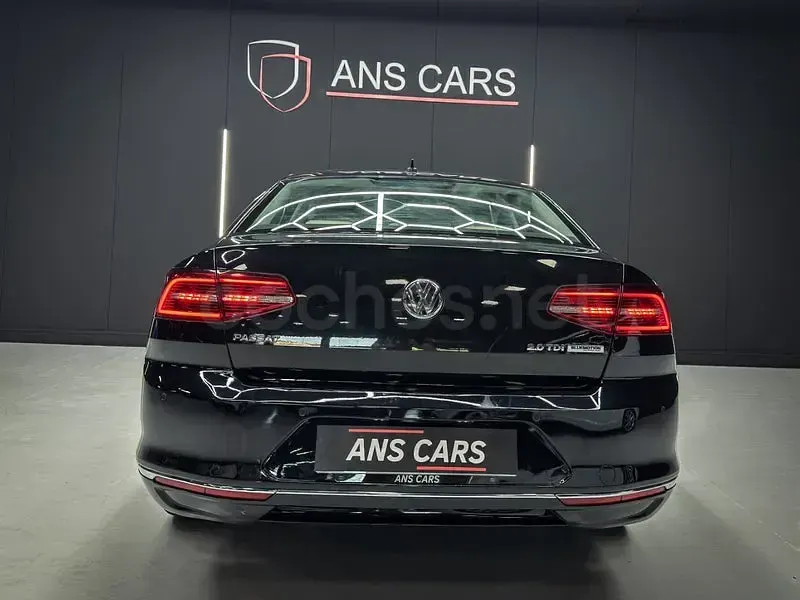 Usado VW Passat Sportline 150 CV (110 kW) 2015 Negro Berlina