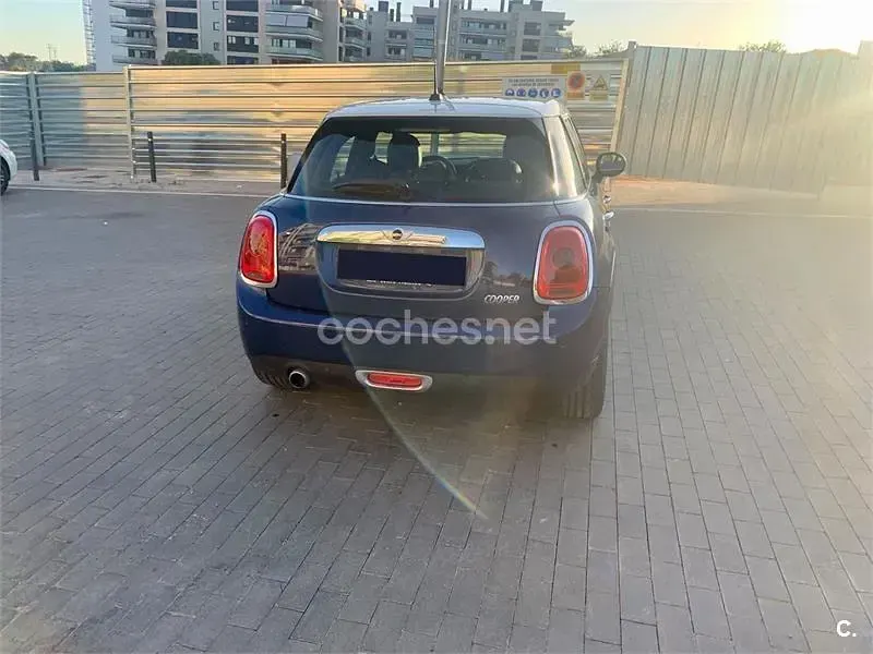 Usado Mini Cooper 136 CV (100 kW) 2015 Azul Utilitario