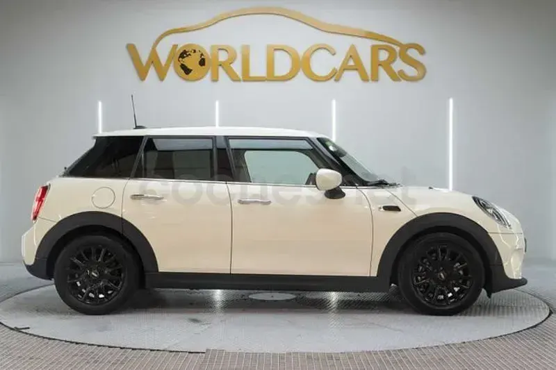 Usado Mini ONE 102 CV (75 kW) 2019 Blanco Utilitario
