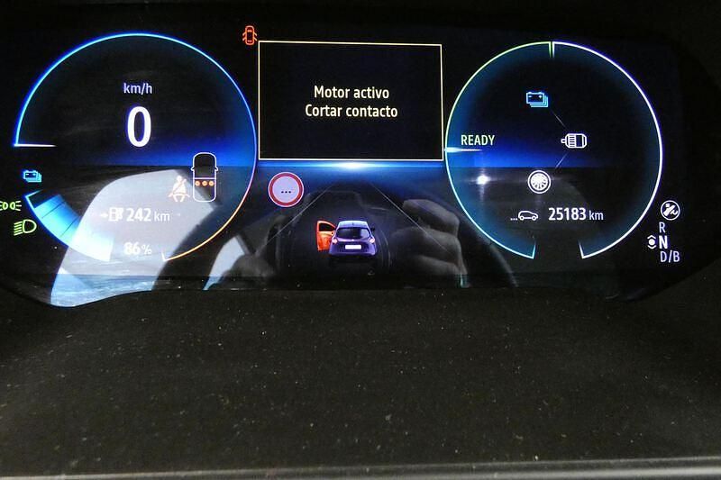 Usado Renault Zoe Evolution 80 kW (109 CV) 2022 Violeta Utilitario