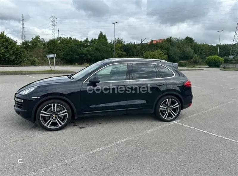 Usado Porsche Cayenne 240 CV (176 kW) 2011 Negro SUV