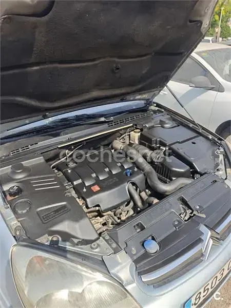 Usado Citroën C5 Exclusive 138 CV (101 kW) 2003 Blanco Berlina