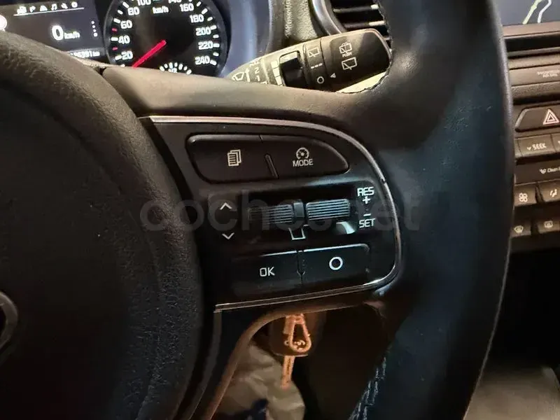 Usado Kia Sportage 135 CV (99 kW) 2016 Gris / plata SUV