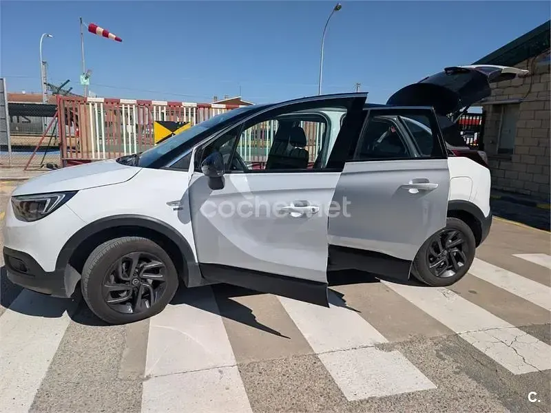 Usado Opel Crossland X Design Edition 110 CV (80 kW) 2019 Blanco SUV