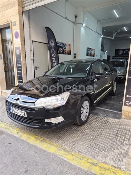 Usado Citroën C5 109 CV (80 kW) 2009 Negro Familiar