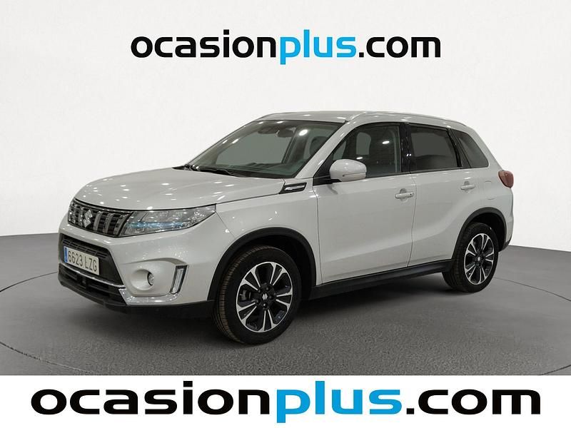 Gris plata Usado 2022 Suzuki Vitara GLX SUV | 18.137 € (Precio justo) - Imagen 1/4