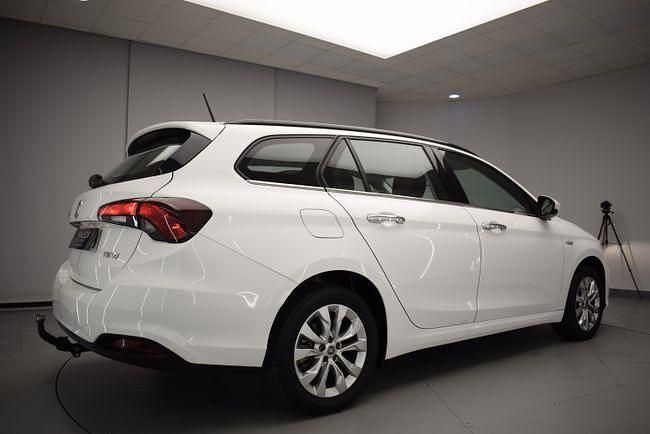 Usado Fiat Tipo Business 120 CV (88 kW) 2020 Blanco Familiar