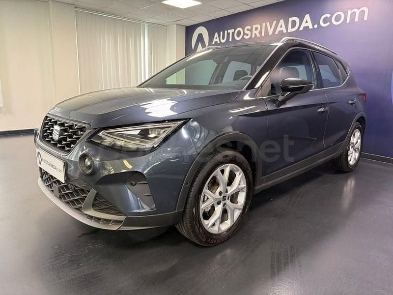 Usado Seat Arona FR 115 HP (84 kW) 2024 Cinzento SUV