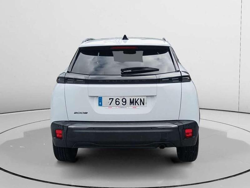Usado Peugeot 2008 Allure 102 CV (75 kW) 2023 Blanco SUV
