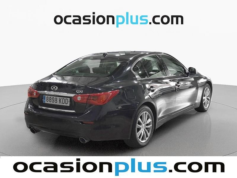 Usado Infiniti Q50 Premium 170 CV (125 kW) 2017 Negro Berlina