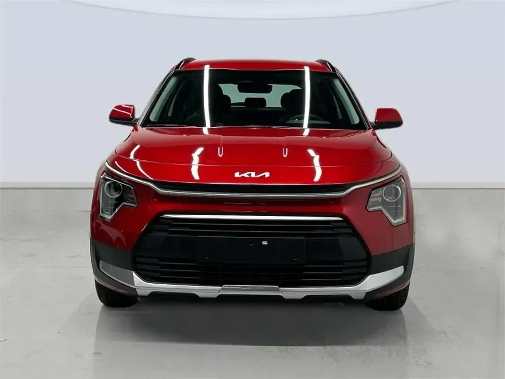 Nuevo Kia Niro 137 CV (100 kW) 2025 Runway red SUV