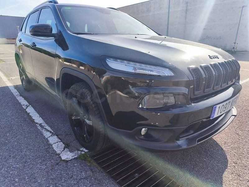 Usado Jeep Cherokee Night Eagle 200 CV (147 kW) 2017 Negro SUV