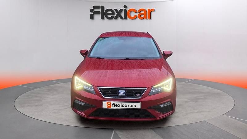 Usado Seat Leon FR 125 CV (91 kW) 2018 Rojo Berlina