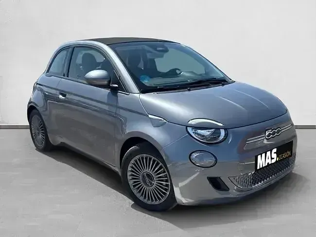 Usado Fiat 500e Icon 86 kW (118 CV) 2022 Gris Descapotable