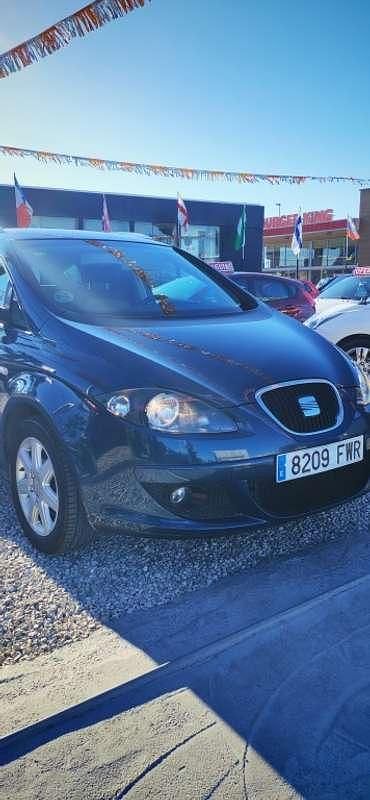 Usado Seat Altea XL 105 CV (77 kW) 2007 Azul Monovolumen