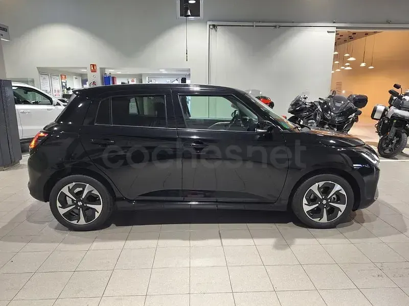 Nuevo Suzuki Swift 81 CV (59 kW) 2026 Negro Utilitario