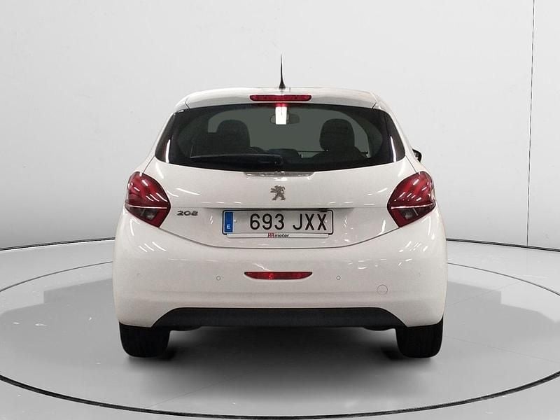 Usado Peugeot 208 Allure 100 CV (73 kW) 2017 Blanco Utilitario