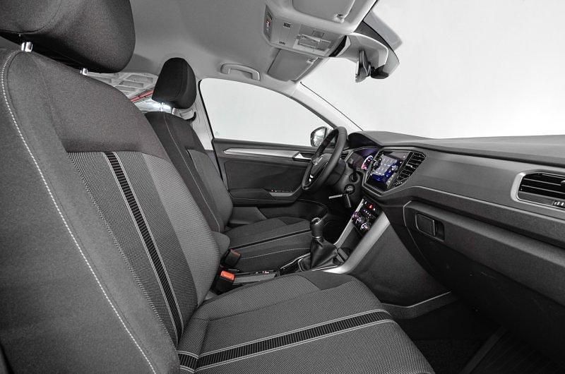 Usado VW T-Roc 110 CV (80 kW) 2023 Blanco puro SUV