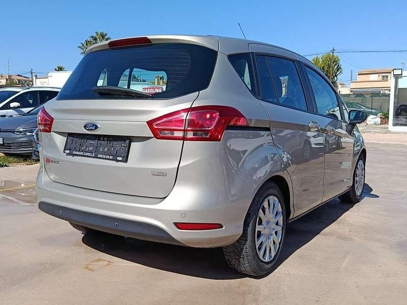 Usado Ford B-MAX Trend 75 CV (55 kW) 2012 Marrón Monovolumen