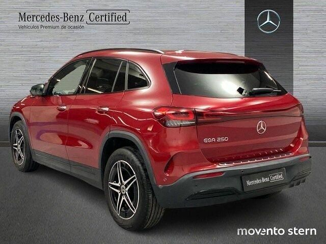 Usado Mercedes EQA250 AMG line 139 kW (190 CV) 2022 Rojo SUV