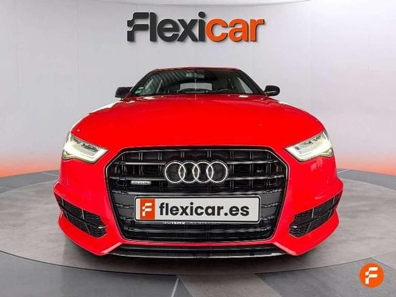 Usado Audi A6 190 CV (139 kW) 2018 Rojo Familiar