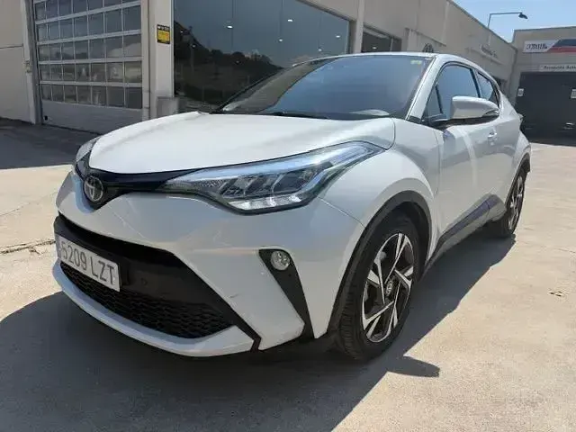 Usado Toyota C-HR Advance 122 CV (89 kW) 2022 Blanco SUV