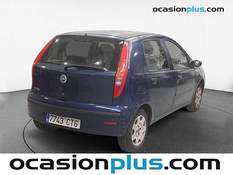 Usado Fiat Punto Active 60 CV (44 kW) 2004 Azul Utilitario