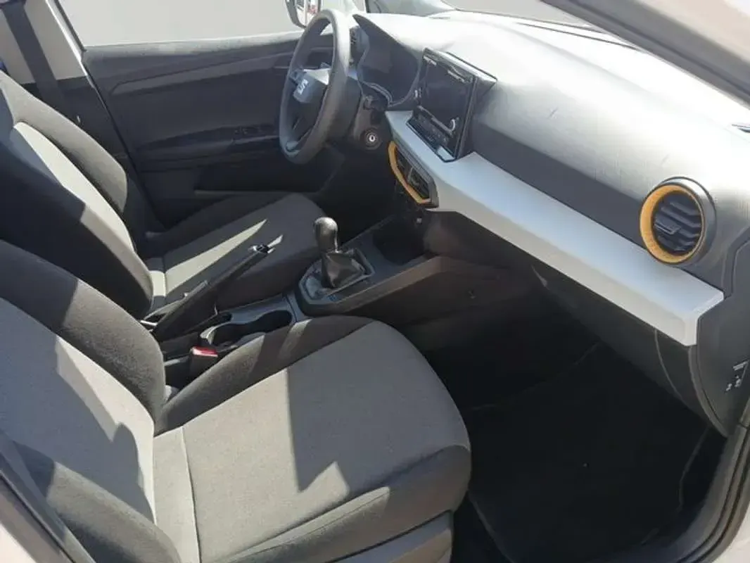 Usado Seat Ibiza Reference 80 CV (58 kW) 2023 Blanco Utilitario