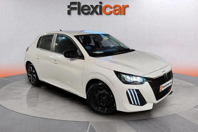 Blanco Usado 2024 Peugeot 208 Active Utilitario | 13.470 € (Precio justo) - Imagen 1/4