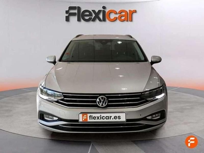 Usado VW Passat Executive 150 CV (110 kW) 2020 Gris Familiar