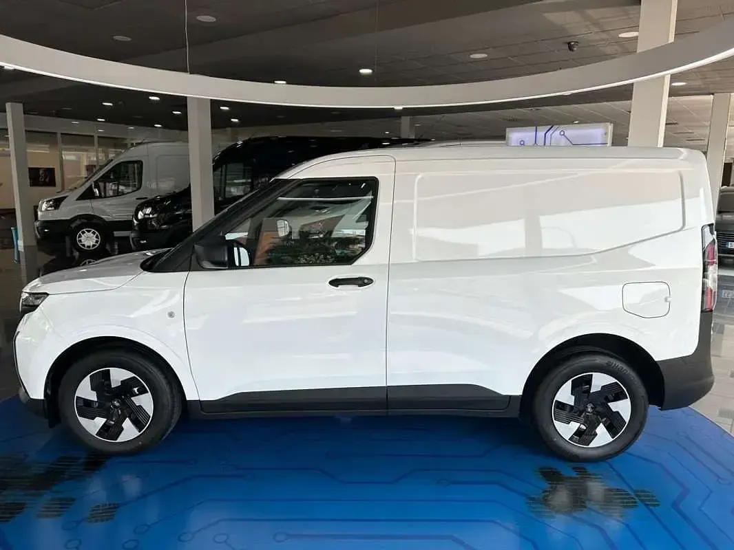 Nuevo Ford Transit Trend 53 kW (73 CV) 2025 Blanco Van