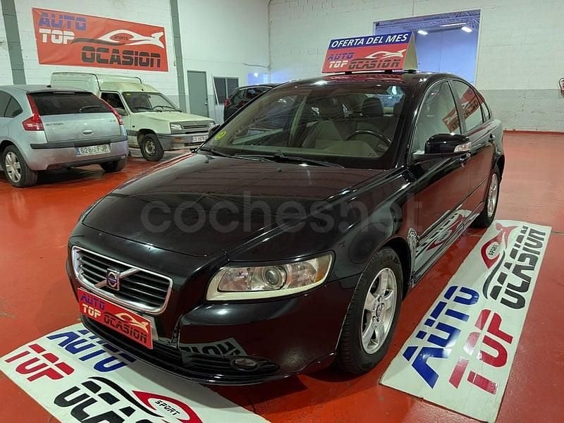 Usado Volvo S40 Momentum 109 CV (80 kW) 2008 Negro Berlina
