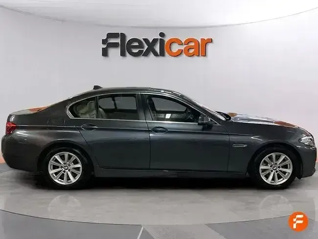 Używany BMW 520 190 KM (139 kW) 2017 Szary Sedan/Limuzyna