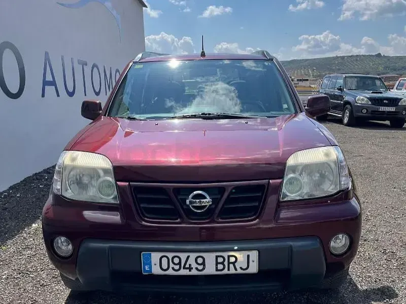 Usado Nissan X-Trail Comfort 114 CV (83 kW) 2001 Granate SUV